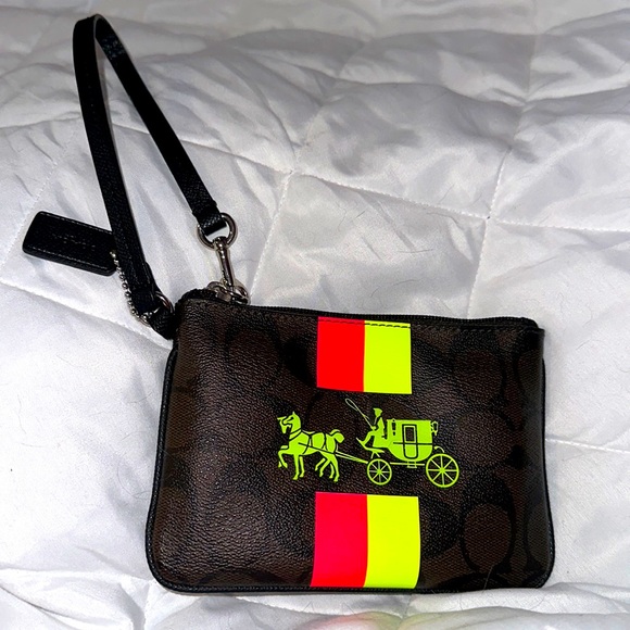 Coach wristlet - Picture 1 of 4